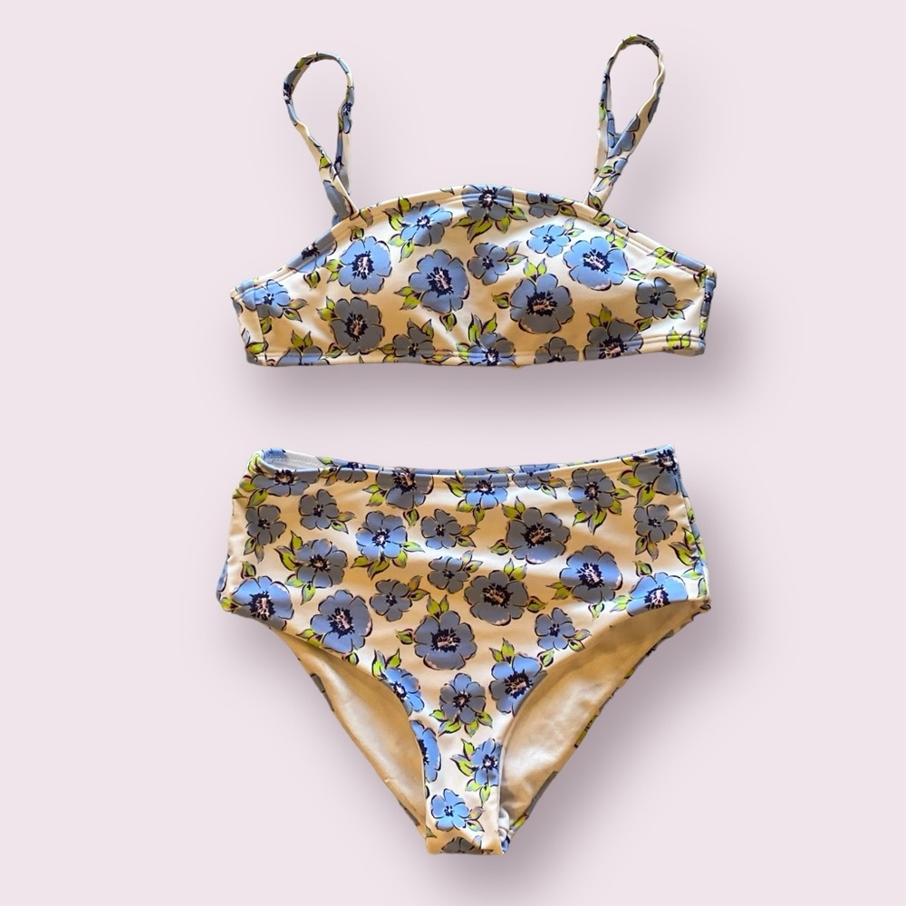 - Full Tilt Bikini Swimsuit Floral Cutout Adjustable Straps Great Condition.